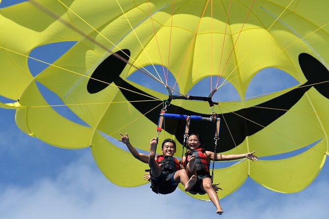 parasailing-on-maunalua-bay-oahus-off-waikiki-playground