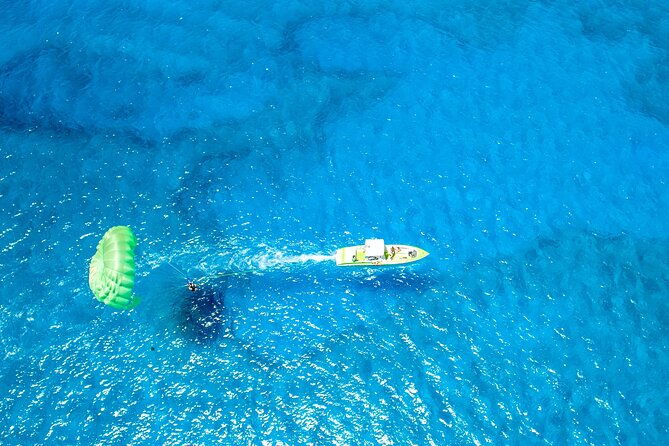 parasailing-on-maunalua-bay-oahus-off-waikiki-playground