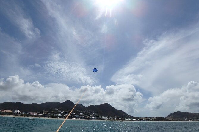 parasailing-orient-bay-beach-sint-maarten
