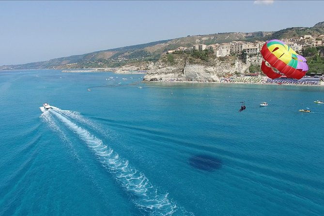 parasailing-single-flight-to-tropea-in-small-group