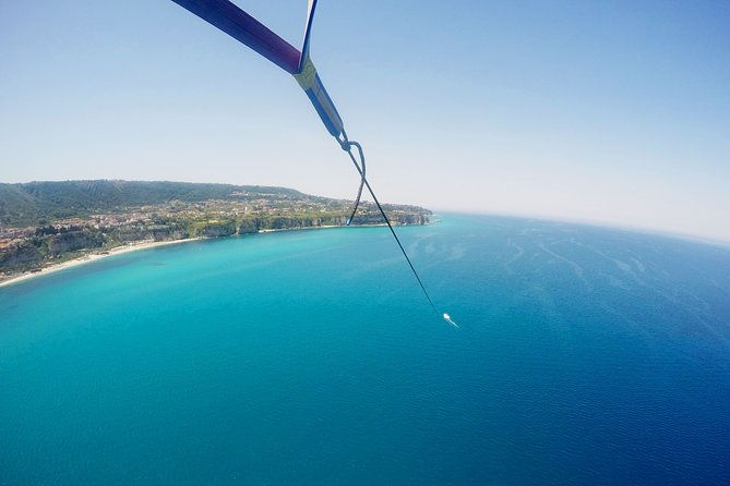parasailing-single-flight-to-tropea-in-small-group
