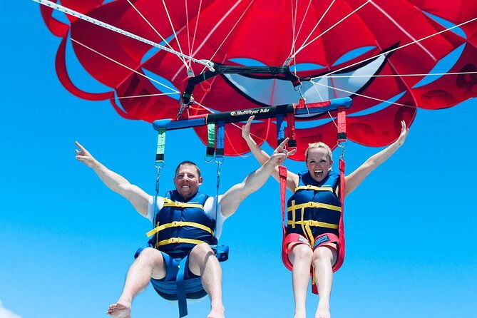 parasailing-water-activity-full-adrenaline