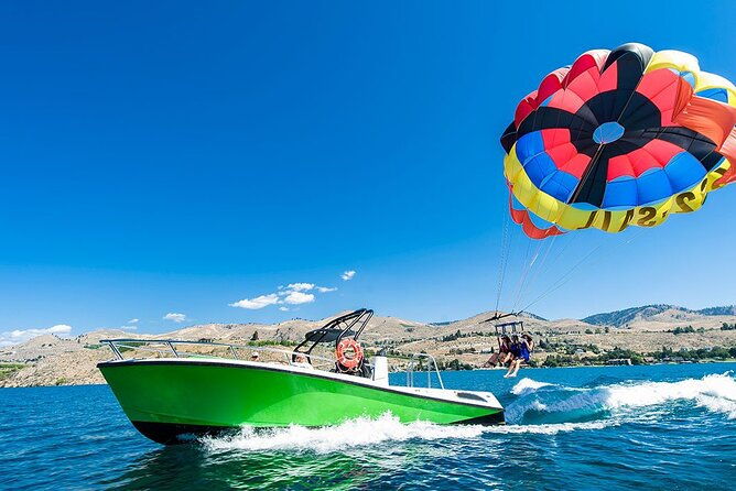 parasailing-water-activity-full-adrenaline