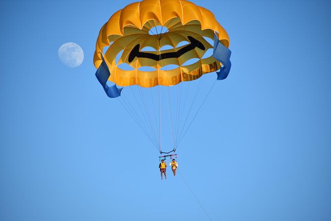 parasailing-with-miami-watersports
