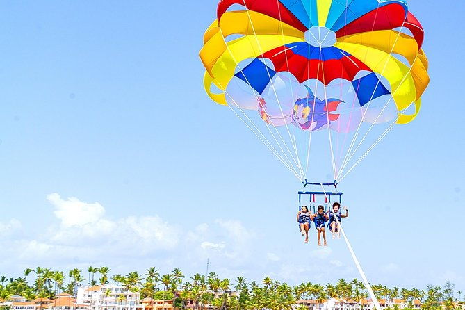 parasailing-yacht-experience-in-punta-cana