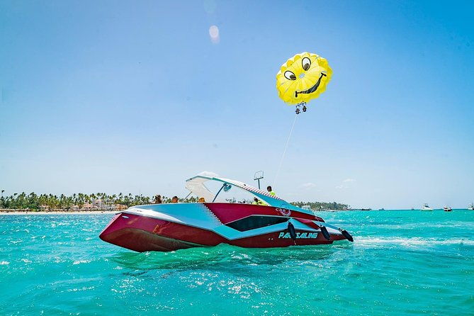 parasailing-yacht-experience-in-punta-cana
