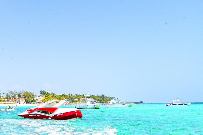 parasailing-yacht-experience-in-punta-cana