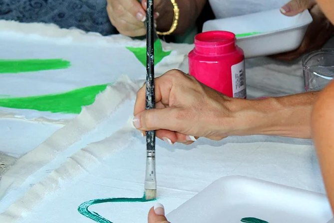 paraty-art-experience-3-hours-of-painting-class-by-paraty-tours
