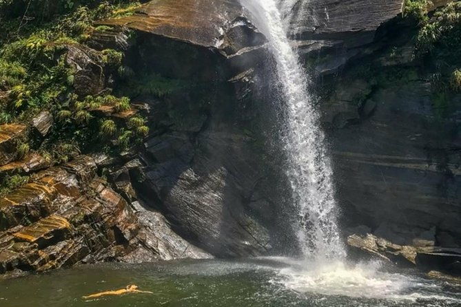 paraty-melancia-waterfall-trekking-and-hiking-tour