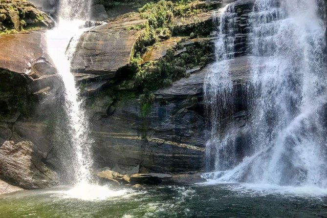 paraty-melancia-waterfall-trekking-and-hiking-tour