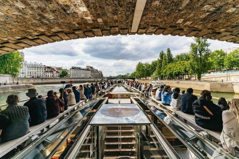 Paris: 1-Hour Seine Cruise departing from the Eiffel Tower - FAQ