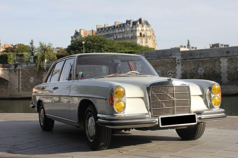paris-2-5-hour-guided-vintage-car-tour-and-wine-tasting
