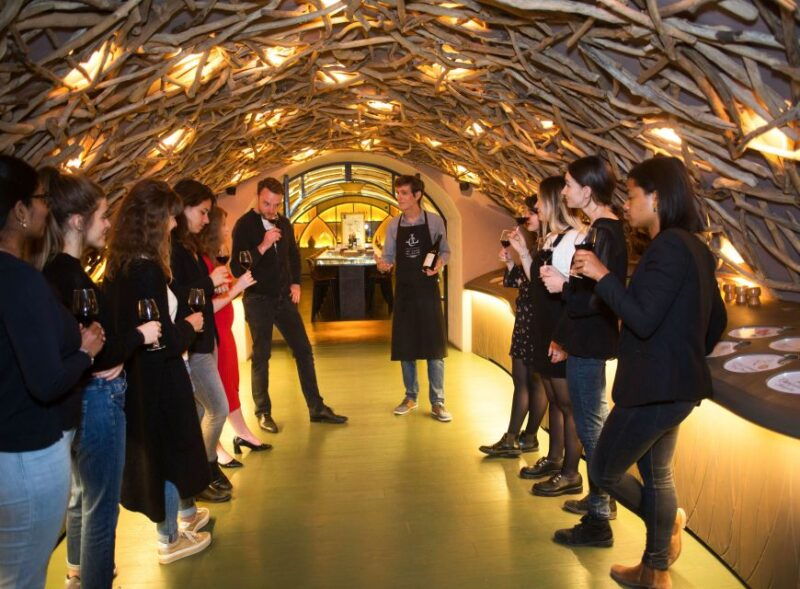 paris-2-hour-wine-making-workshop