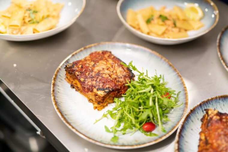 paris-3-course-italian-meal-seine-cruise