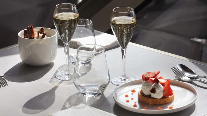 Paris: 3-Course Lunch at Eiffel Tower's Madame Brasserie - Post-Lunch Exploration