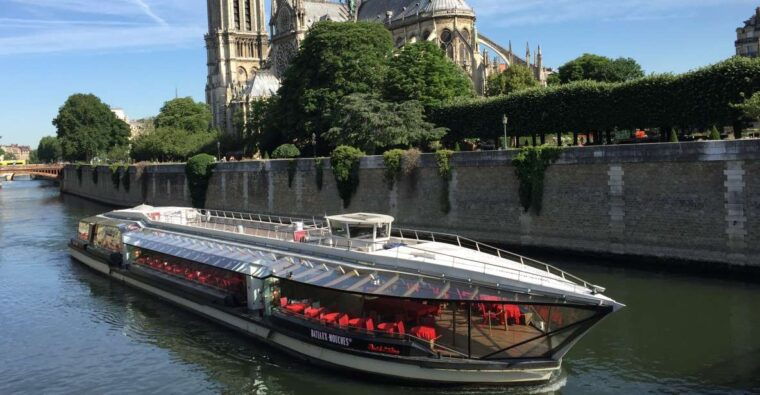 paris-4-course-dinner-cruise-on-seine-river-with-live-music