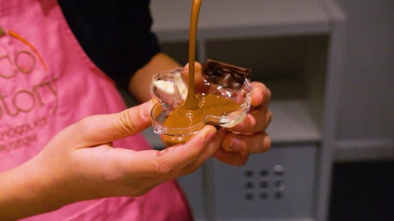paris-45-minute-chocolate-making-workshop-at-choco-story