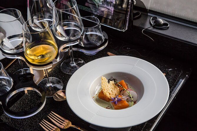 paris-5-course-dinner-bus-toque-with-champagne-from-opera