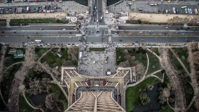 paris-access-eiffel-tower-summit-or-second-level