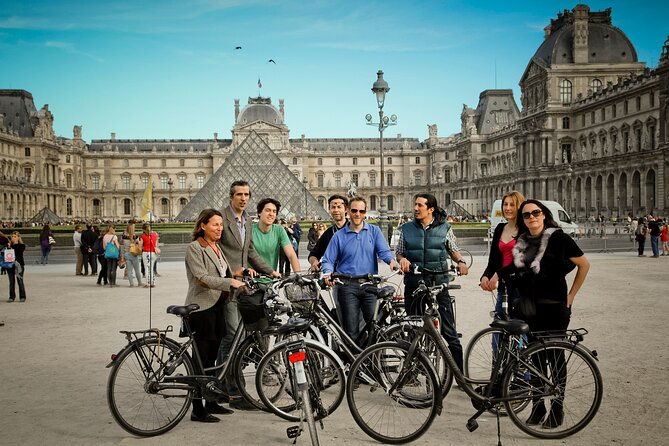 paris-along-the-seine-guided-tour-of-the-greatest-monuments