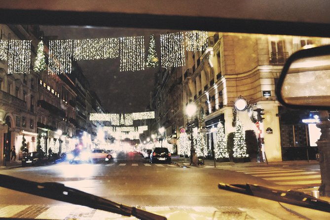 paris-and-montmartre-2cv-tour-by-night-with-champagne