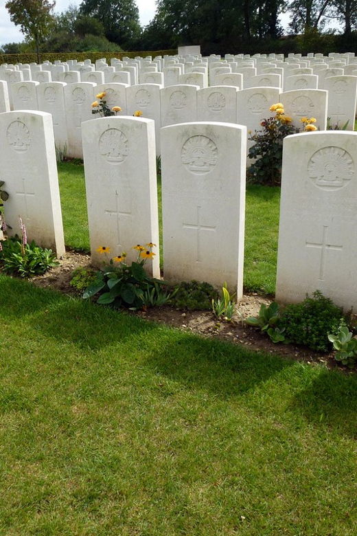 paris-anzac-day-day-tour-to-villers-bretonneux