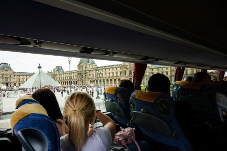 paris-audio-guided-bus-tour-seine-river-cruise