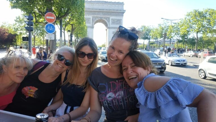 paris-beer-bike-bar-with-drinks-included