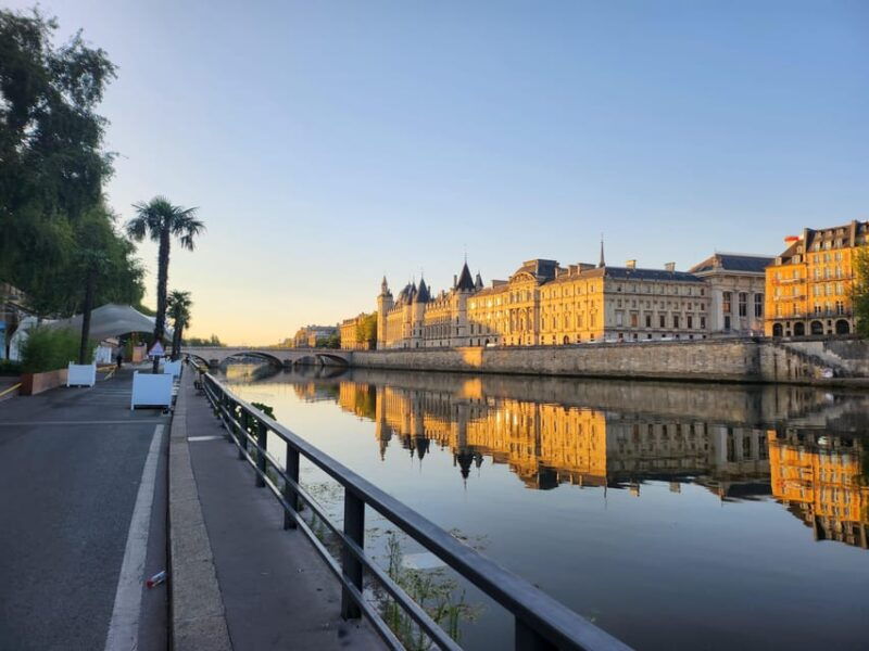 paris-before-the-crowds-sunrise-bike-tour-with-breakfast
