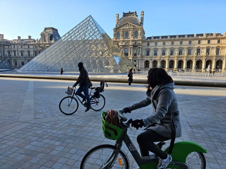 paris-before-the-crowds-sunrise-bike-tour-with-breakfast
