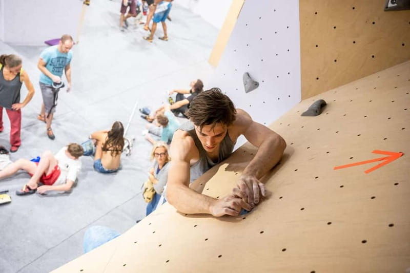 Paris - Bercy Village - Access to 1 day of unlimited climbing - Key Points