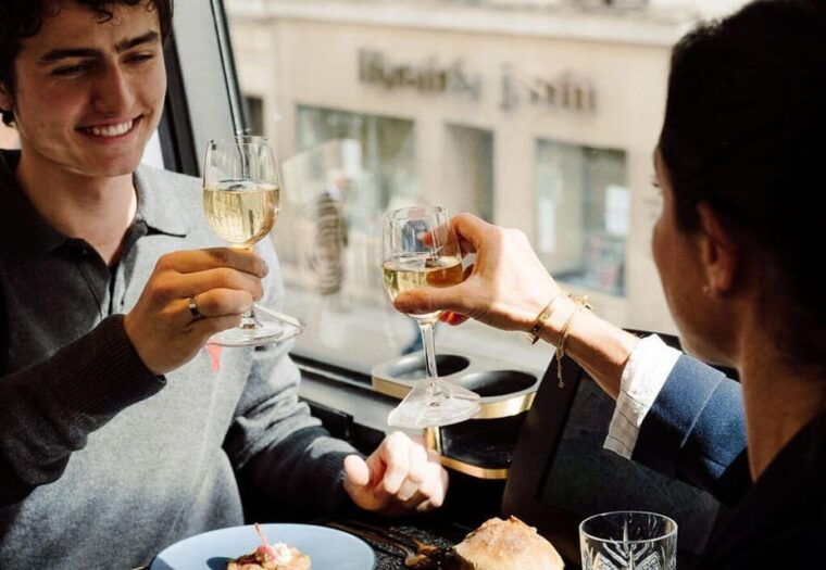 paris-bus-toque-st-germain-3-course-dinner-with-champagne