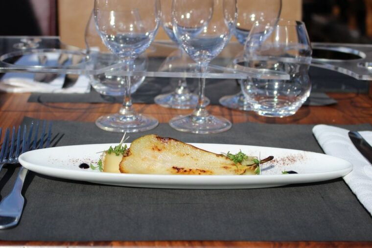 paris-bustronome-gourmet-lunch-tour-on-a-glass-roof-bus