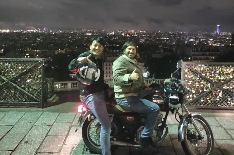 paris-by-motorcycle-by-night