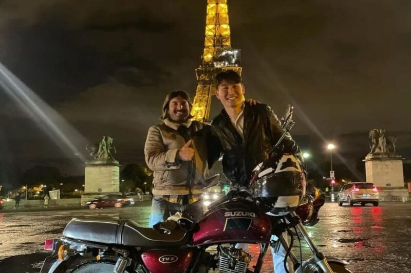 paris-by-motorcycle-by-night
