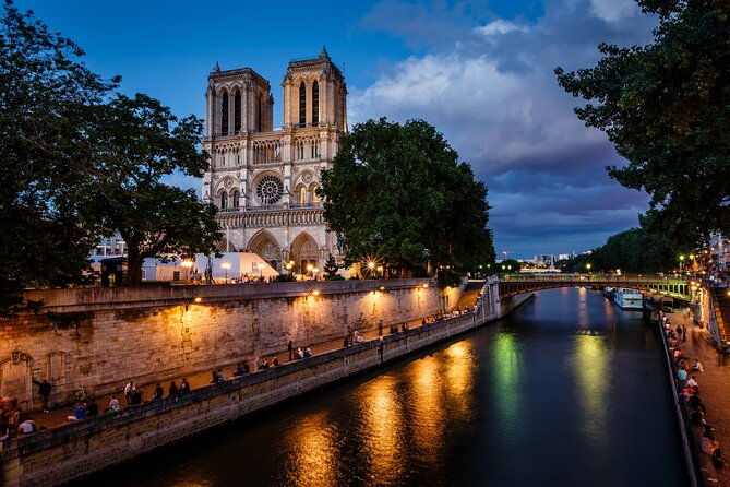 paris-by-night-tootbus-tour
