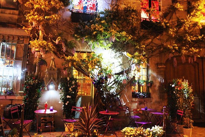 paris-by-night-walking-tour-ghosts-mysteries-and-legends