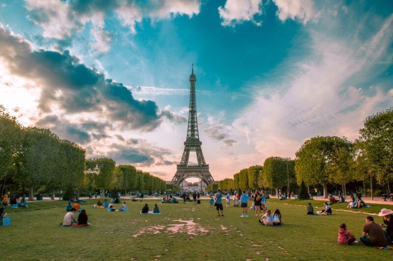 paris-capture-the-most-photogenic-spots-with-a-local