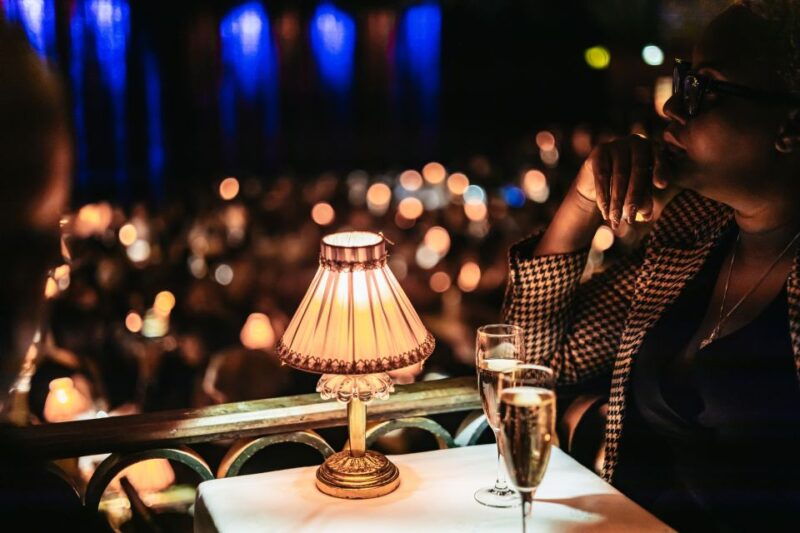 paris-champagne-at-the-moulin-rouge-seine-river-cruise