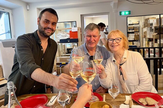 paris-champagne-food-tour-with-tastings-in-saint-germain