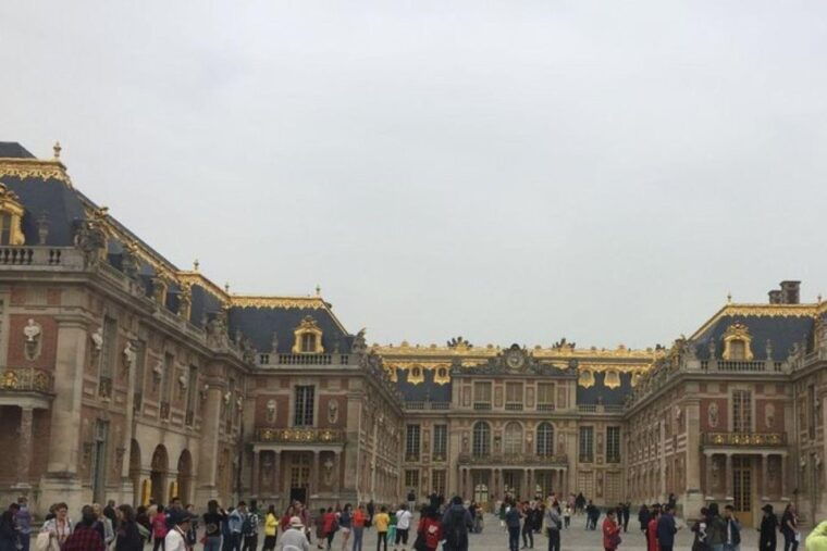 paris-chateau-de-versailles-and-giverny-excursion