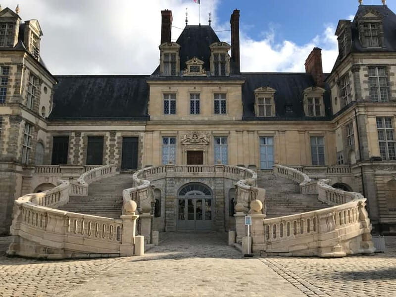 Paris: Château Fontainebleau Small Group Guided Tour Max 6 - Exploring Fontainebleau: What You Can Expect