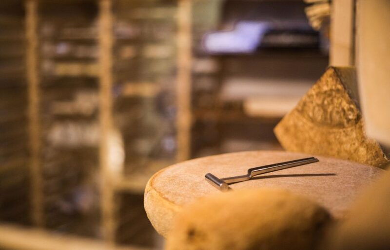 paris-cheese-and-wine-tasting