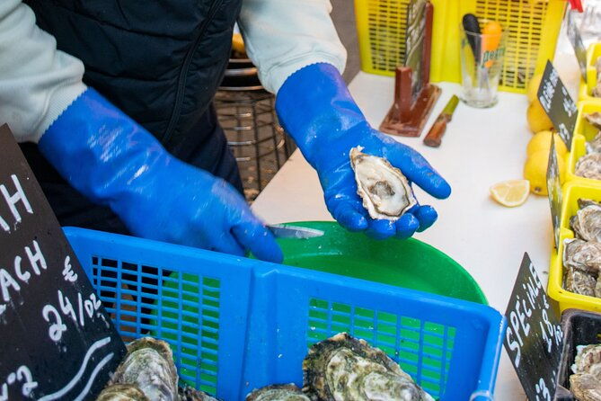 paris-christmas-food-tour-with-a-local-guide-and-seasonal-treats