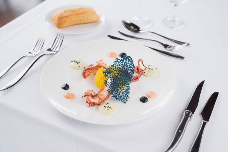 paris-christmas-special-lunch-cruise-on-the-seine-river