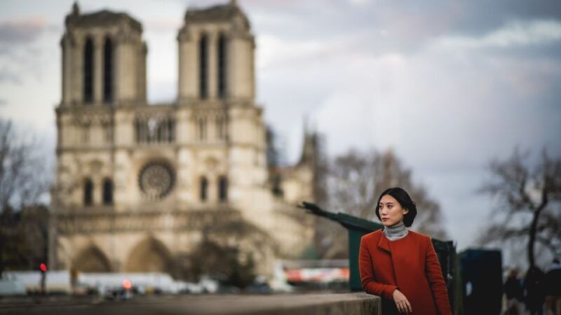 paris-cinematic-and-fun-photoshoot-with-a-professional