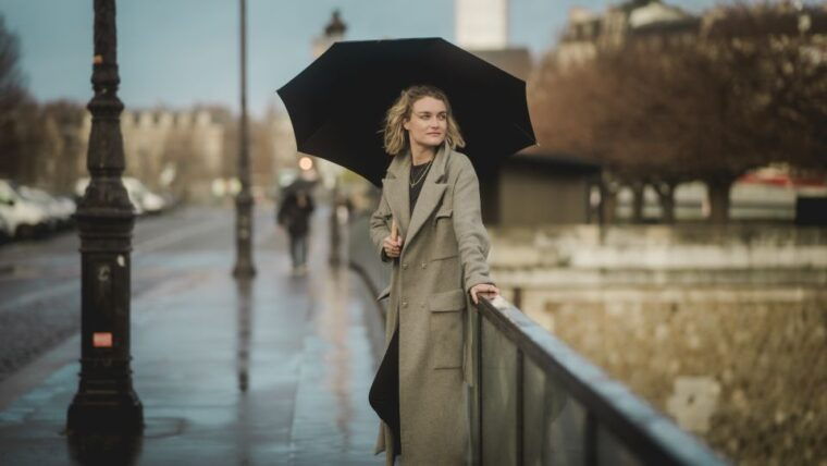 paris-cinematic-and-fun-photoshoot-with-a-professional