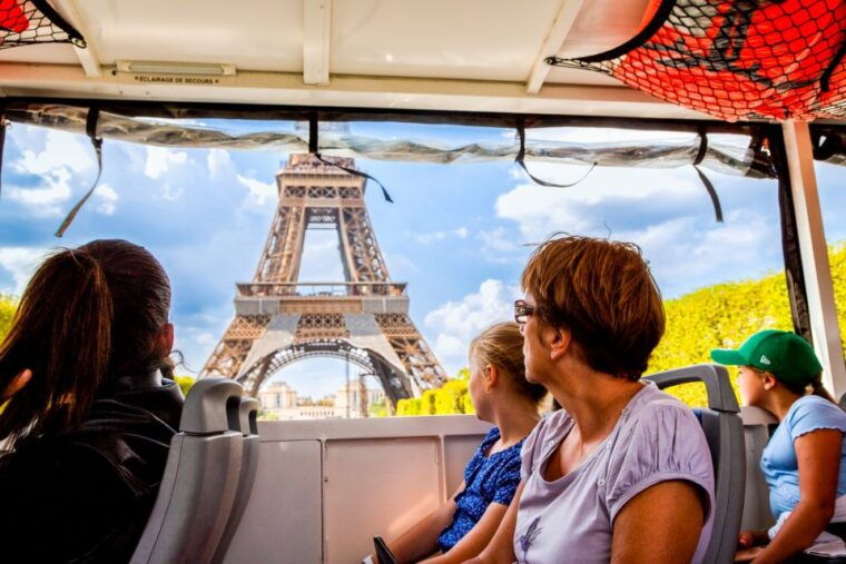 paris-city-and-river-seine-tour-on-an-amphibious-bus