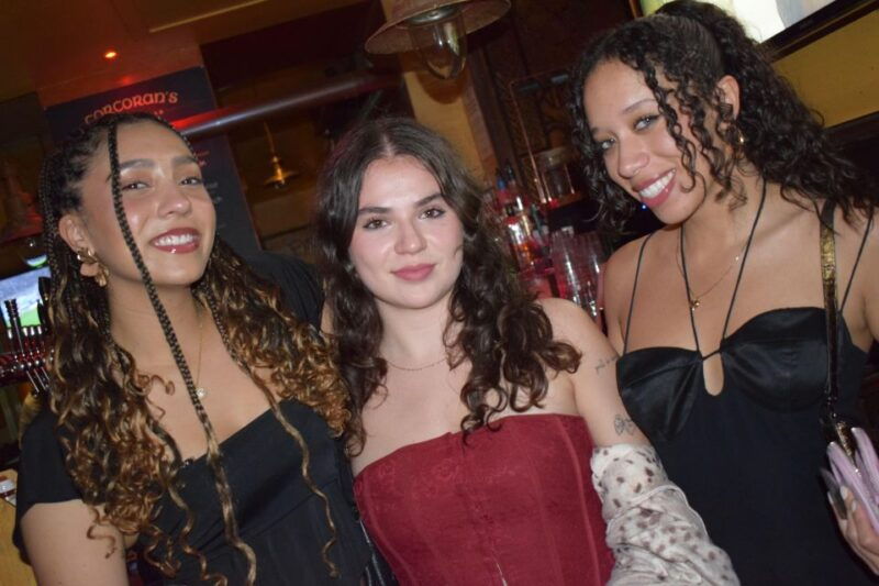 paris-city-center-guided-pub-crawl-with-shots-club-entry