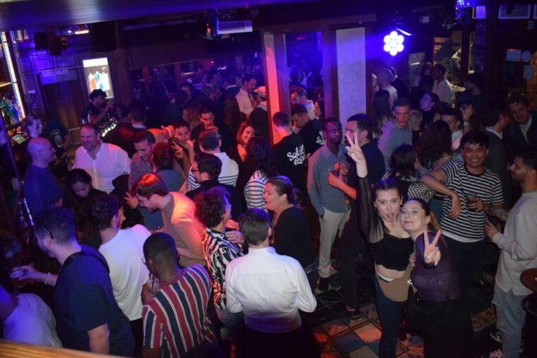paris-city-center-guided-pub-crawl-with-shots-club-entry